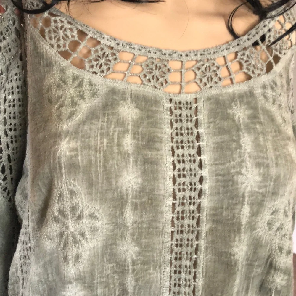 Lovely greenish gray top crochet accents by Democracy.23 inches long from back - Picture 1 of 9